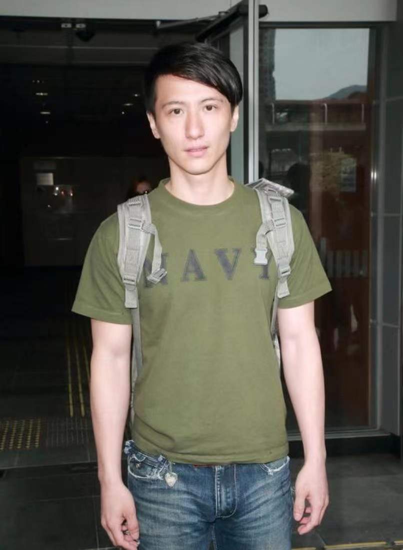 香港男星周永恒被妻子送进警局，原因究竟为何？