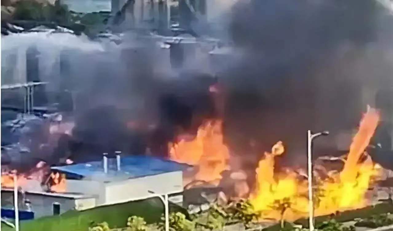 令人心痛！四川一酒厂发生火灾，致人死亡